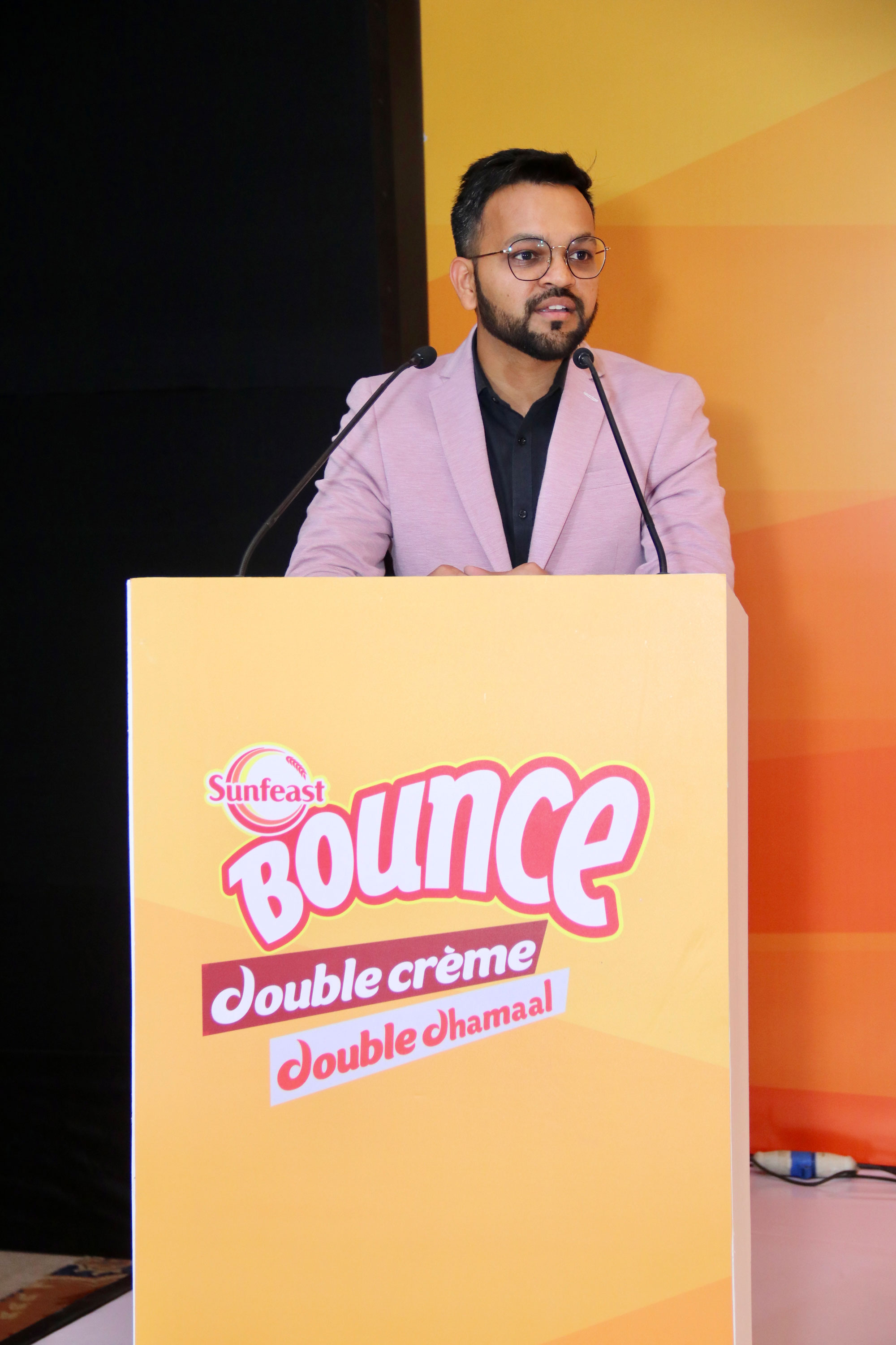 Best Corporate Event Anchor in Delhi