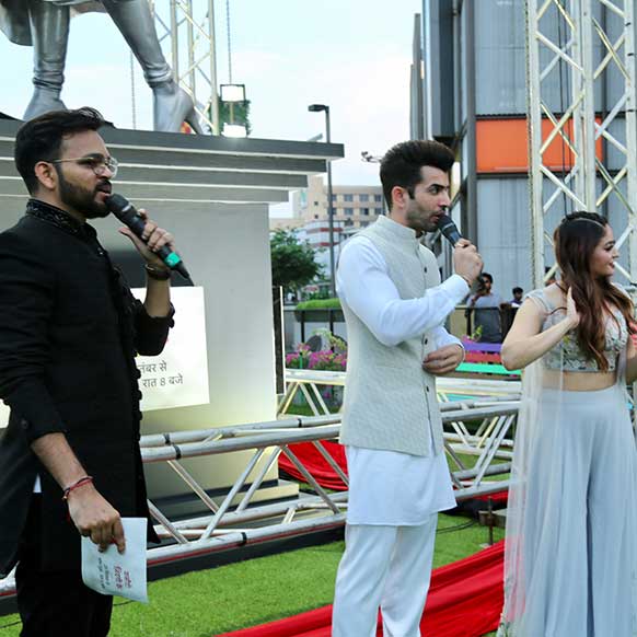 event anchor in delhi